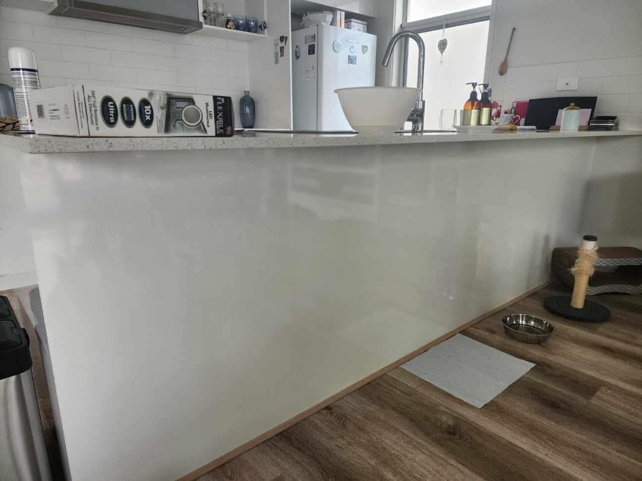 After: Blue Island Bar → Gloss White